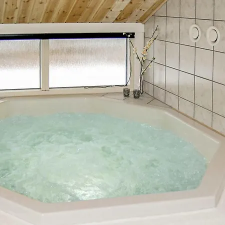 Cozy Home In Oksbol With Sauna *