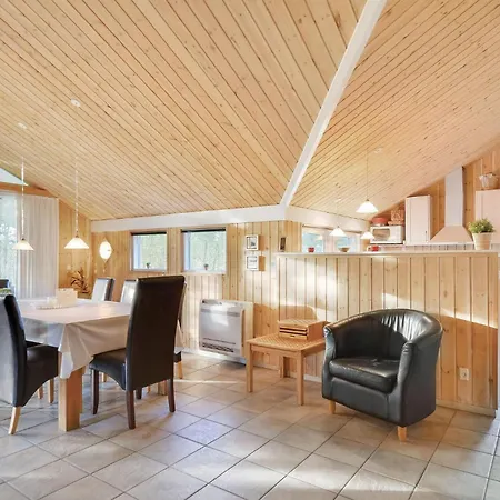 Feriehus Blomstervangen Ka Oksbøl